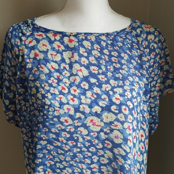 CAbi button back tee - Picture 3 of 6